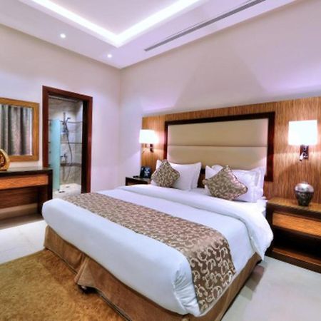 Auris Al Fanar Suites Riyadh Exteriör bild